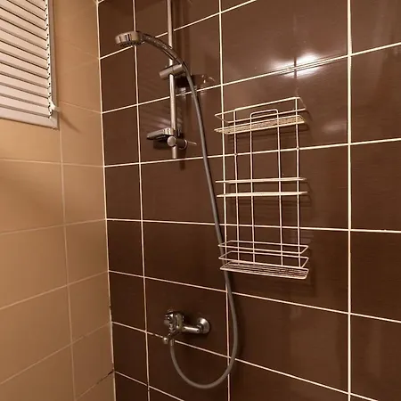 Stylish 2-bdr 15 Min From Axis Mall イスタンブール