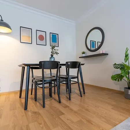 公寓 Stylish 2-bdr 15 Min From Axis Mall *